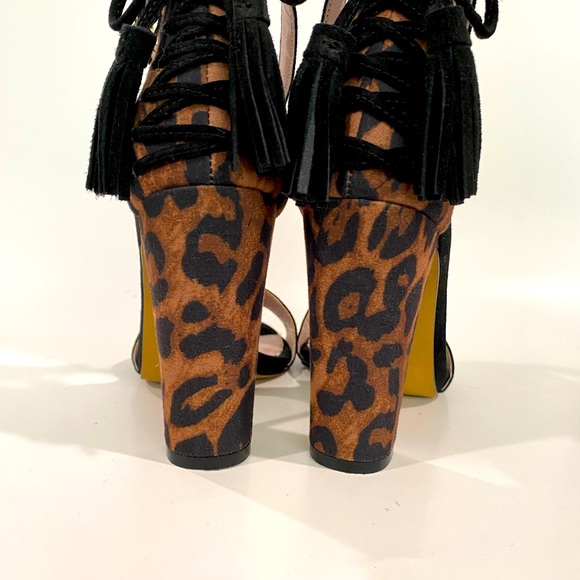 Betsey Johnson Leopard Print Cocktail Date Night Strappy Event Heels Sz 6.5 EUC - Picture 14 of 16